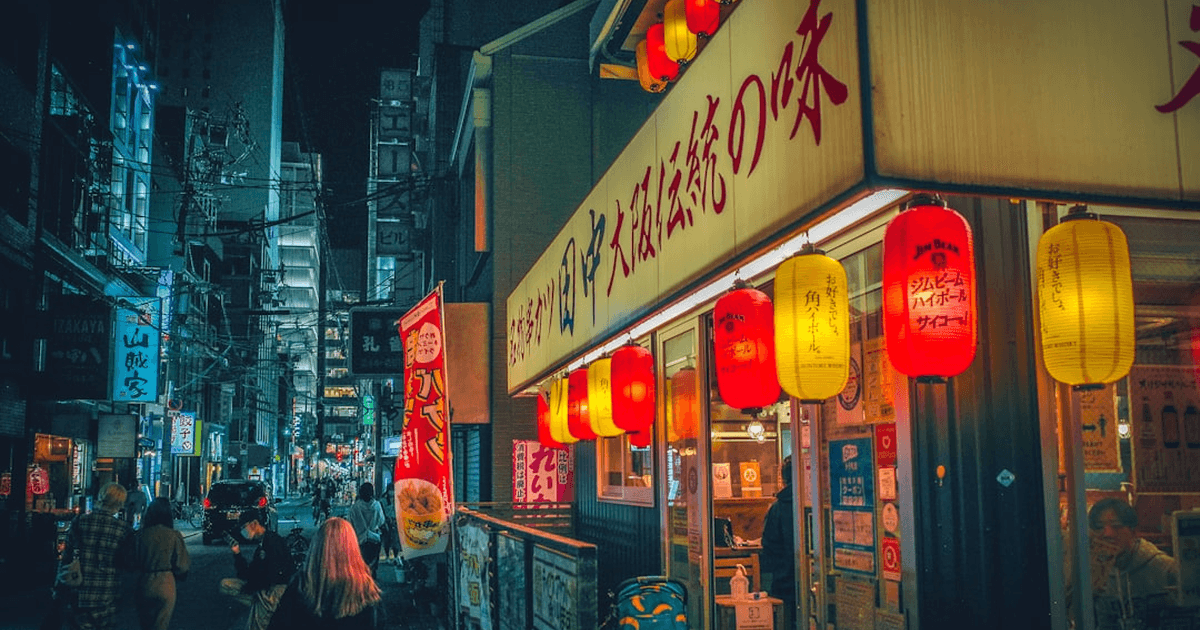 外国人客も呼べる飲食店SNS戦略|インスタ・TikTok・Googleを使い分けて集客を1.8倍にする方法