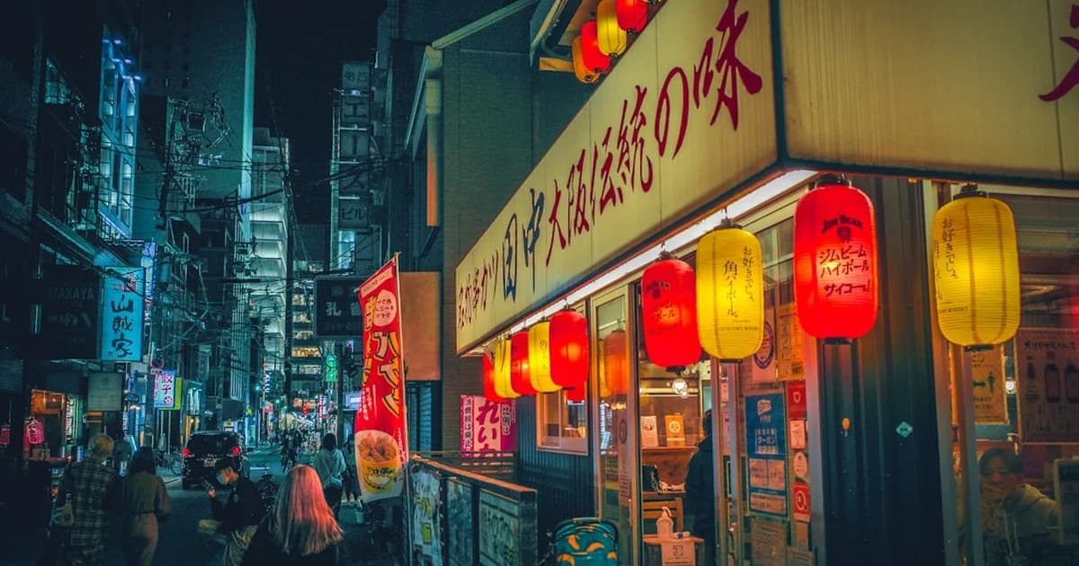 外国人客も呼べる飲食店SNS戦略|インスタ・TikTok・Googleを使い分けて集客を1.8倍にする方法