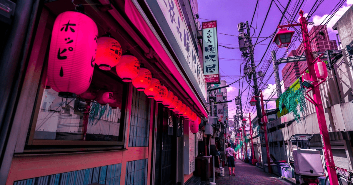 地方飲食店が売上を伸ばす3つの戦略|専門特化・小箱経営・SNS活用の成功事例